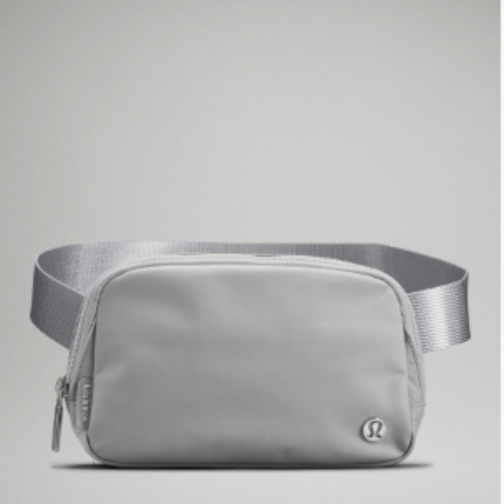 Lululemon Everywhere Belt Bag *Extended Strap